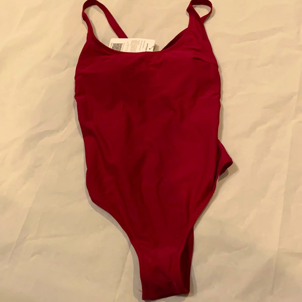 Pretty garden one piece size small bathing suit NWT